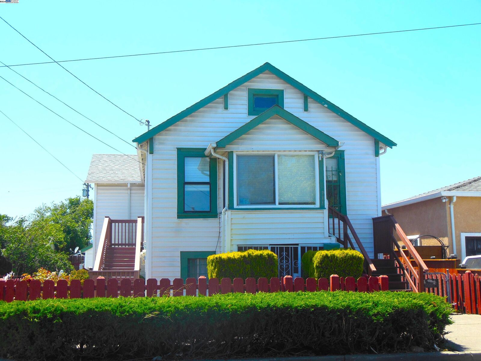 Property Photo:  731 15th St  CA 94801 
