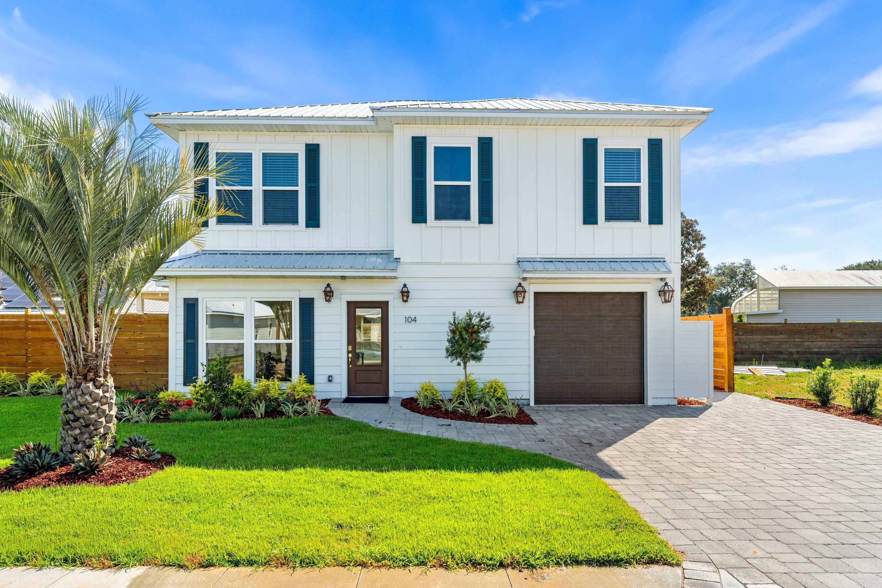 Property Photo: 104 Fletcher Way FL 32541