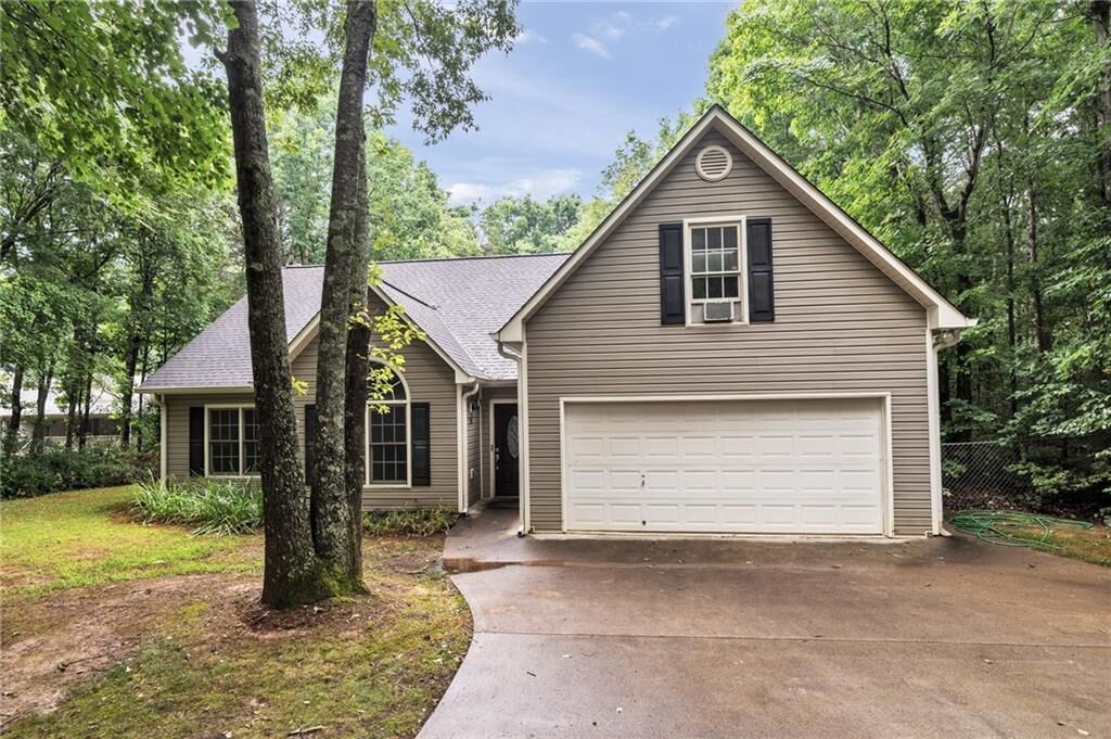Property Photo: 186 Smokestack Ridge GA 30139