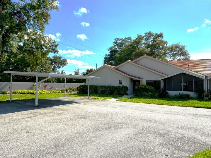 Property Photo: 2285 Citrus Court FL 33763