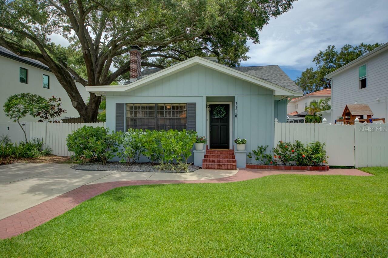 Property Photo:  3310 W Leona Street  FL 33629 