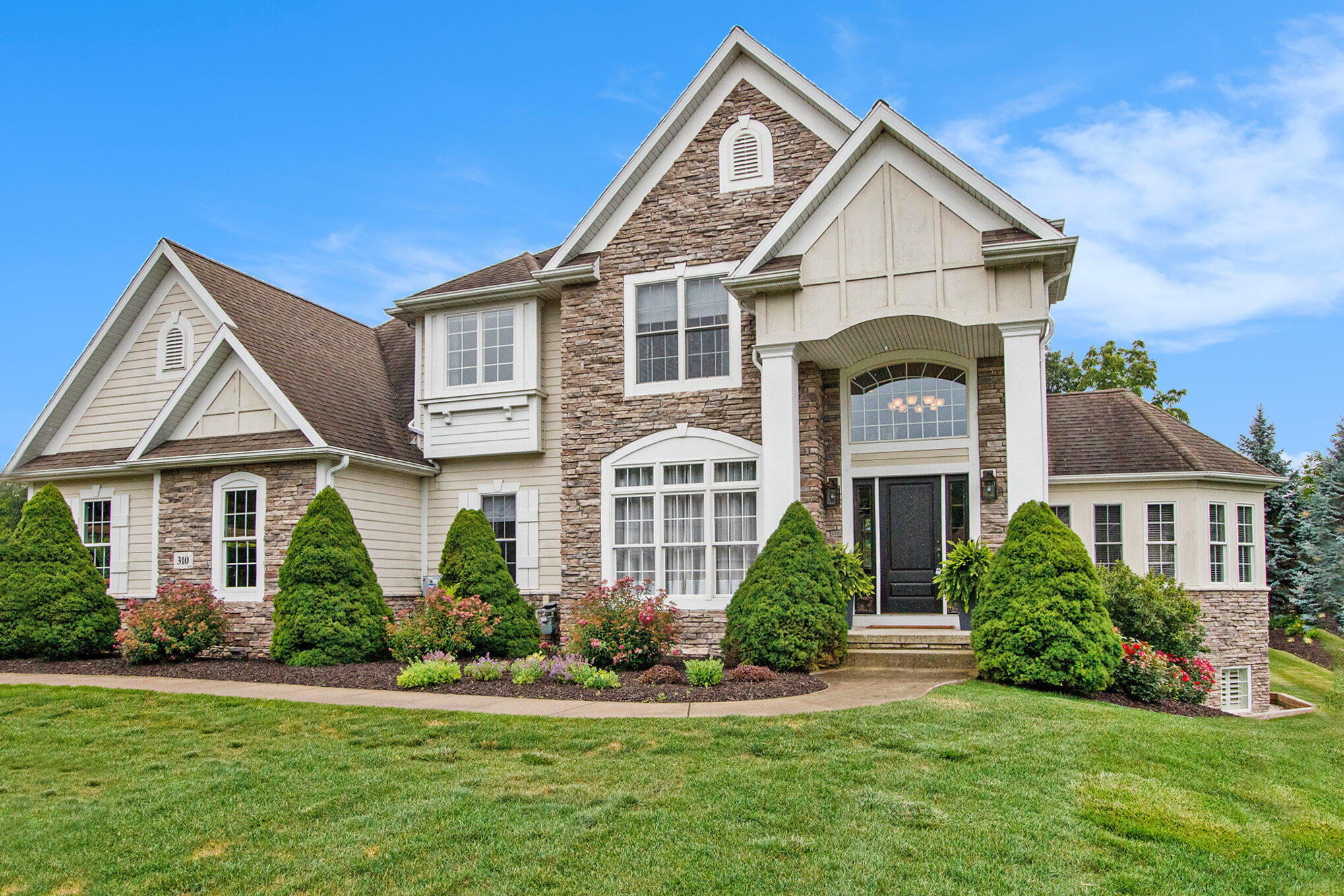 Property Photo: 310 River Run Drive MI 49085
