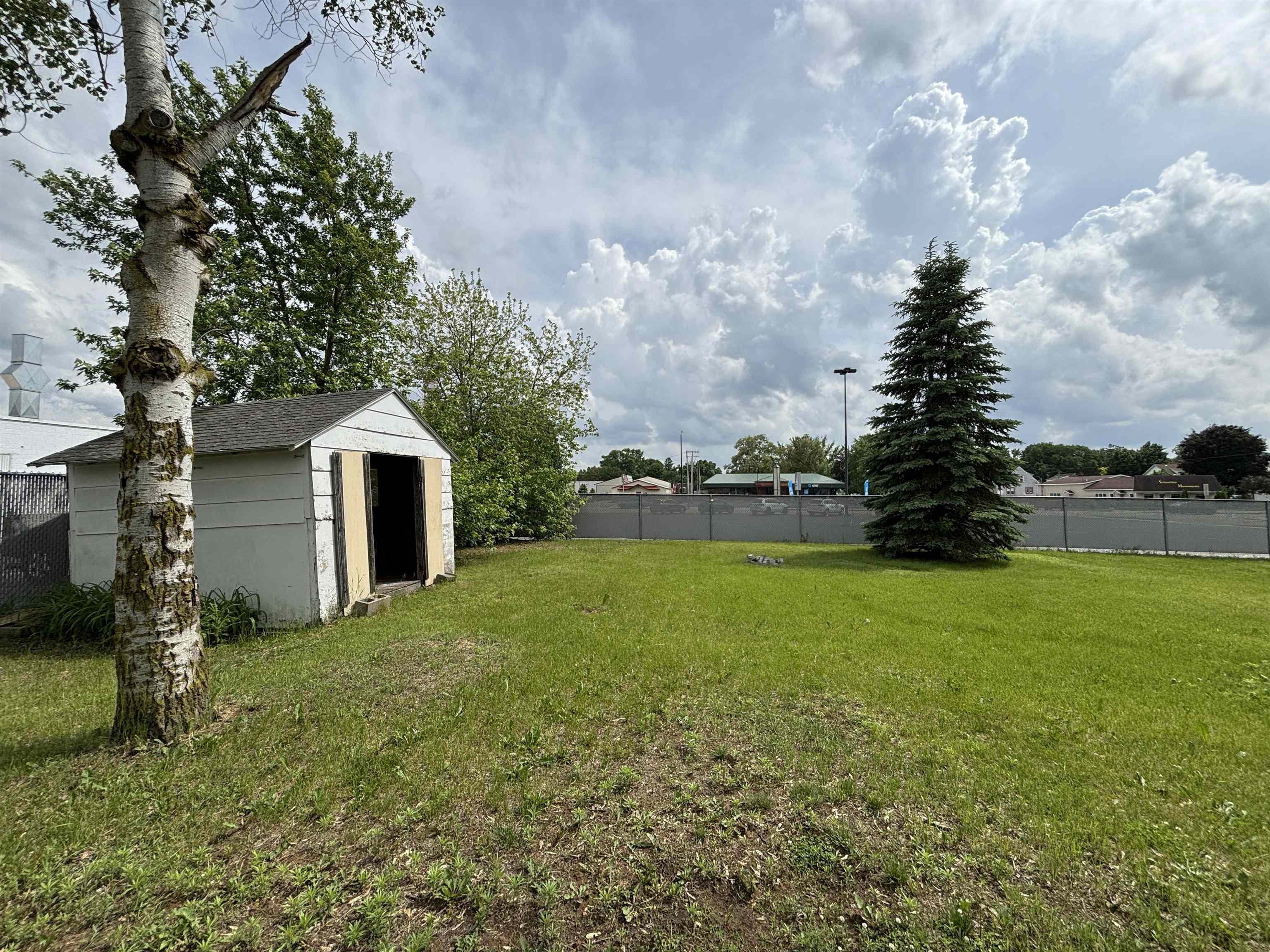 Property Photo:  610 E 5th Street  WI 53233 