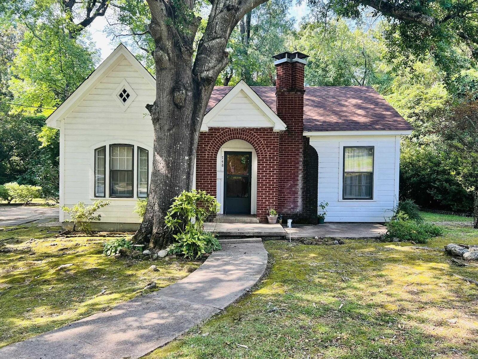 Property Photo:  748 Graham St  AR 71701 
