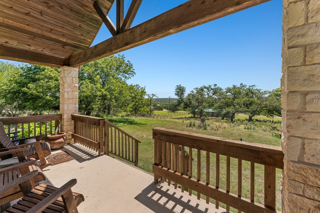 Property Photo:  714 Alamo Rd  TX 78624 