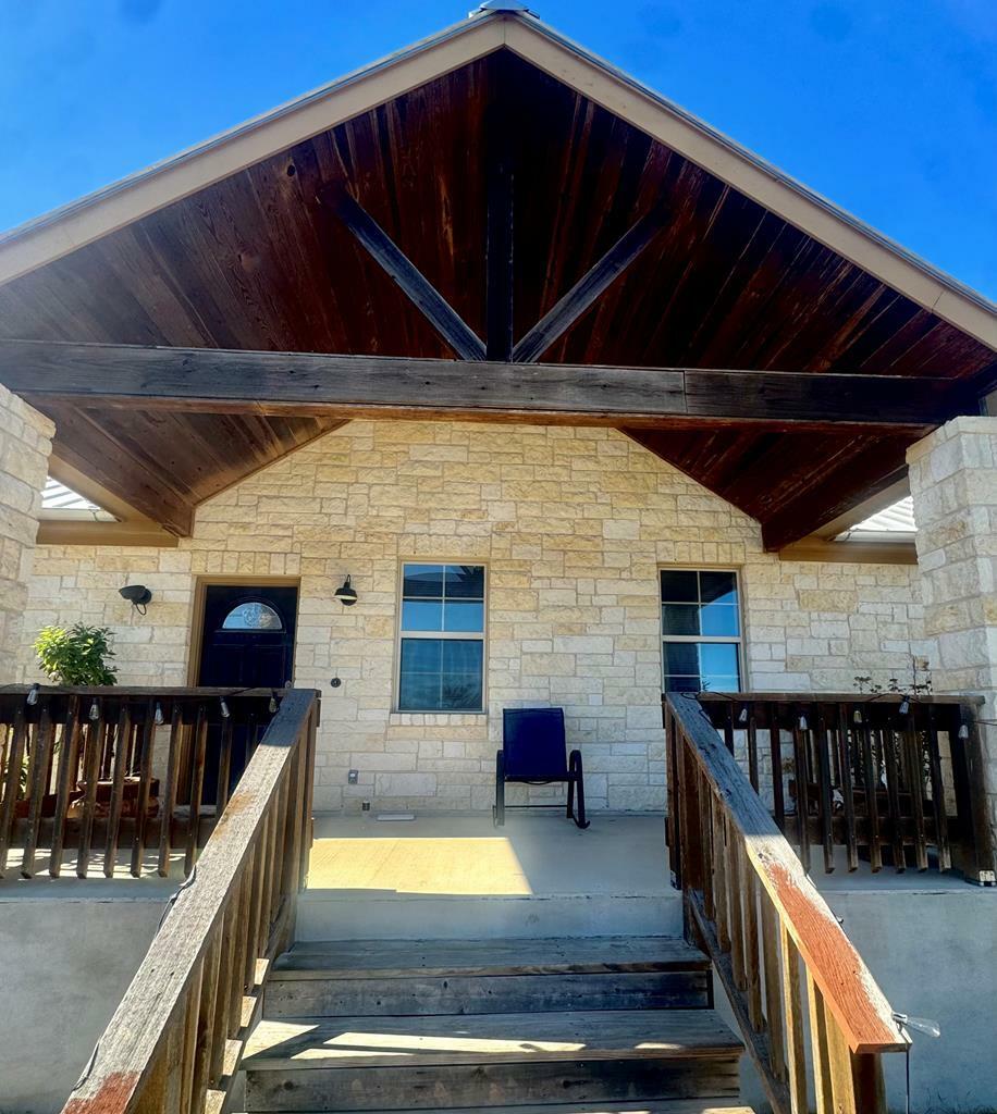 Property Photo:  714 Alamo Rd  TX 78624 