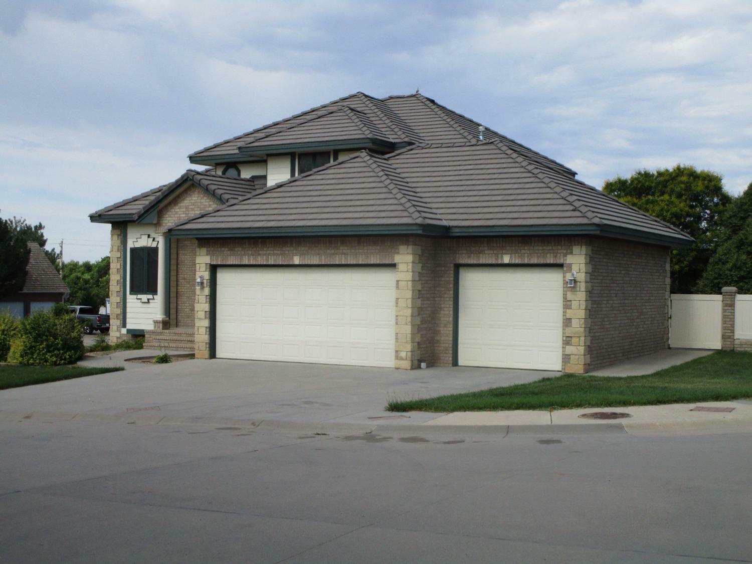 Property Photo:  1601 Remington Place  KS 67846 