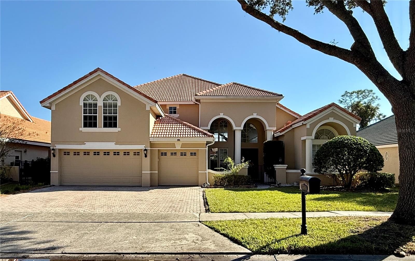 Property Photo:  9060 Heritage Bay Circle  FL 32836 
