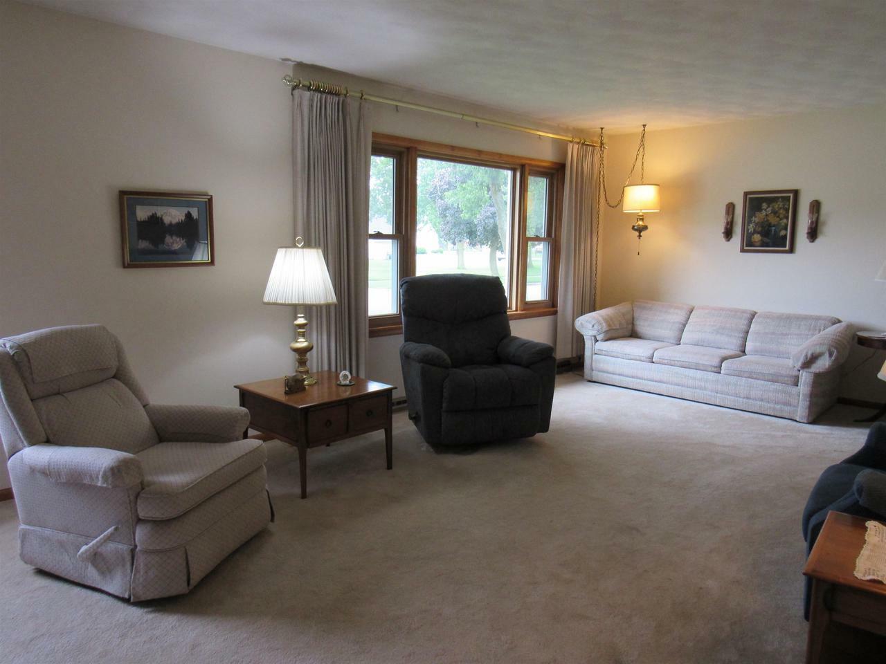 Property Photo:  1530 South Marion Avenue  WI 53546 