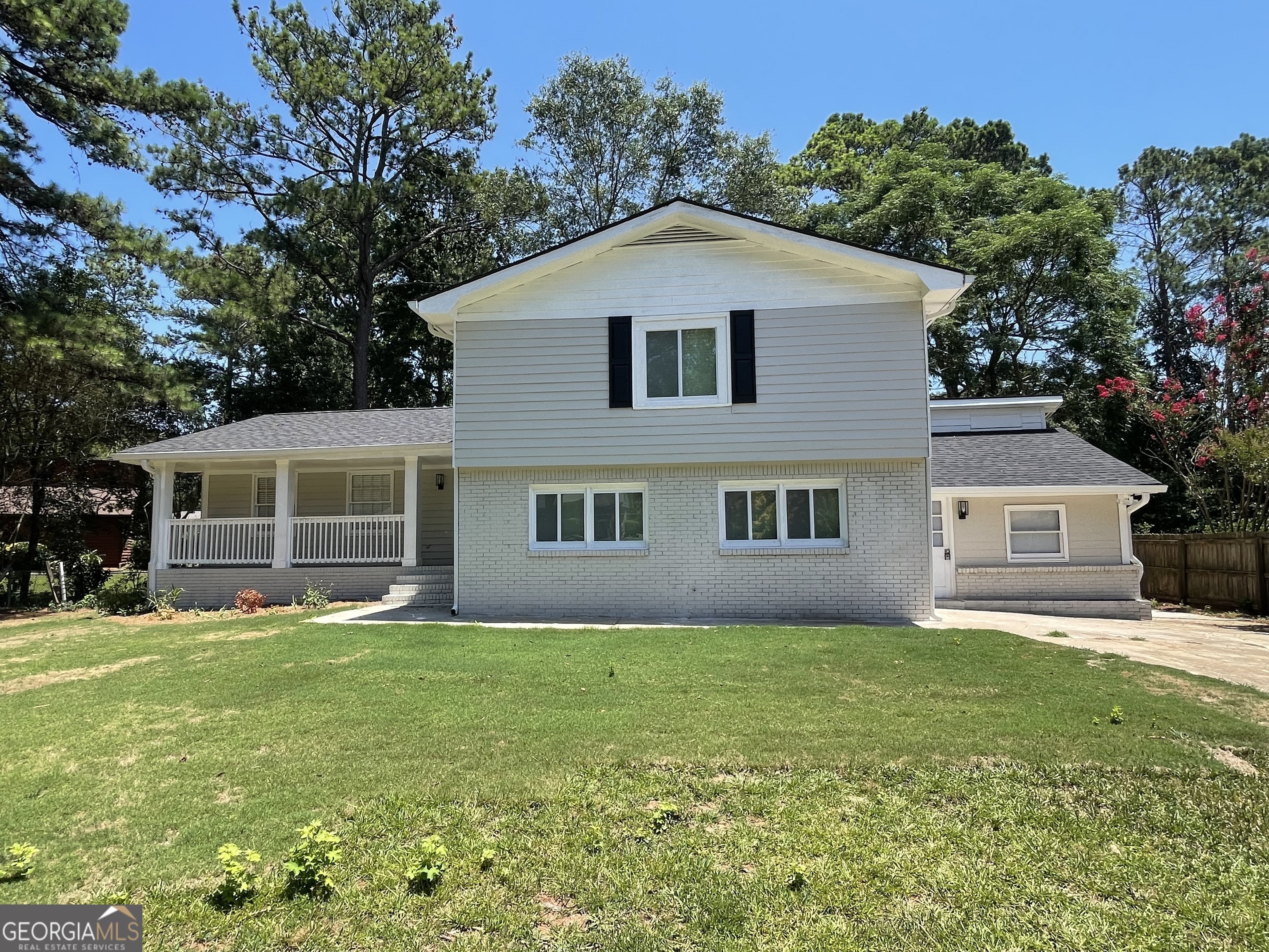 Property Photo: 3336 Spring Creek Drive SE GA 30013