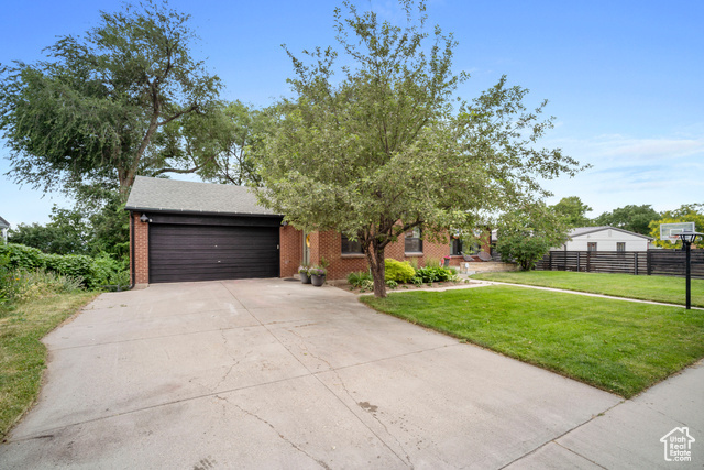 Property Photo:  1502 S Wasatch Dr  UT 84108 