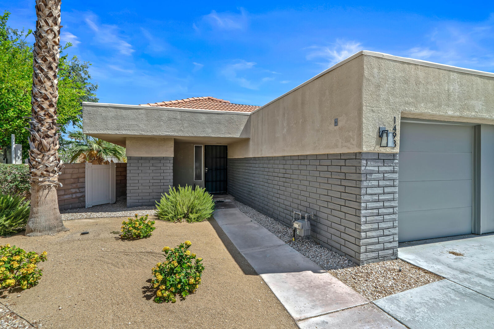 Property Photo: 1498 Sunflower Circle S CA 92262
