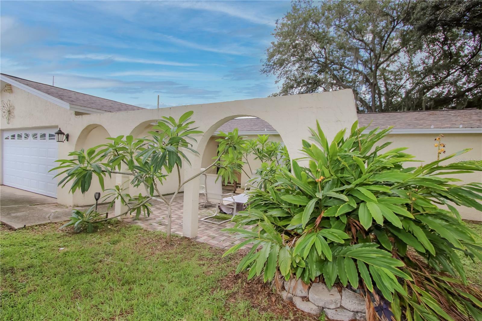 Property Photo:  3701 Casaba Loop  FL 33596 