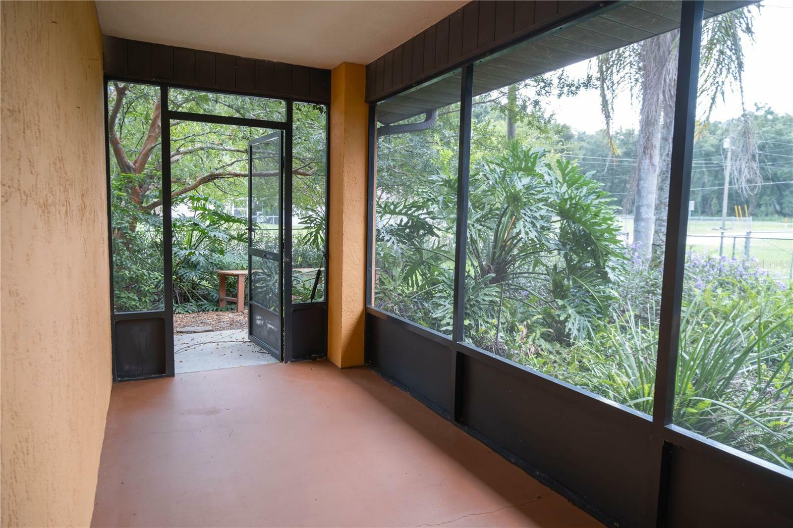 Property Photo: 14700 SE 94th Avenue FL 34491