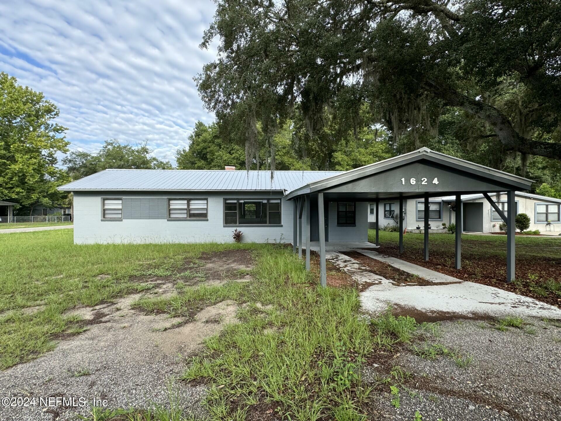 Property Photo:  1624 Roselle Avenue  FL 32177 