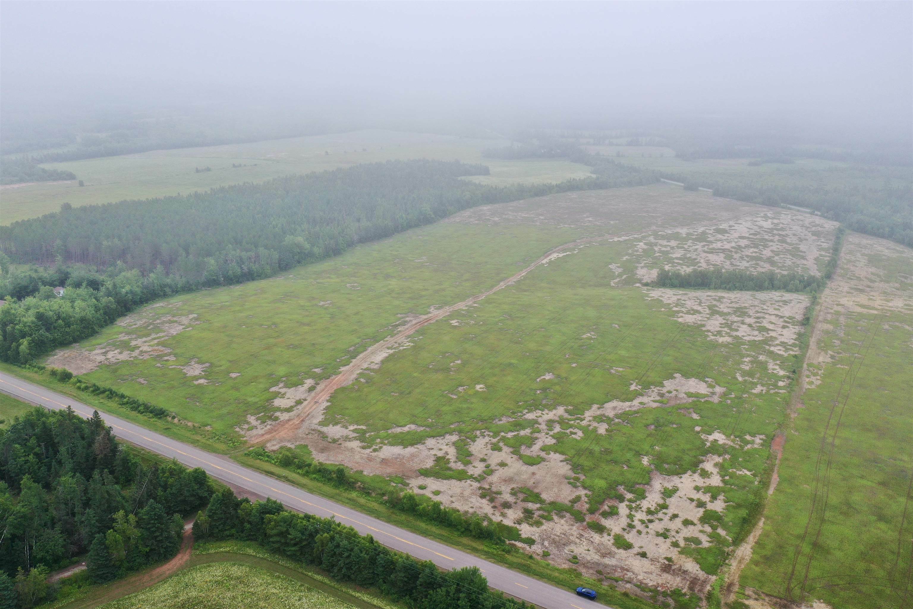 Photo de la propriété:  Acreage Woodislands Road  PE C0A 1R0 