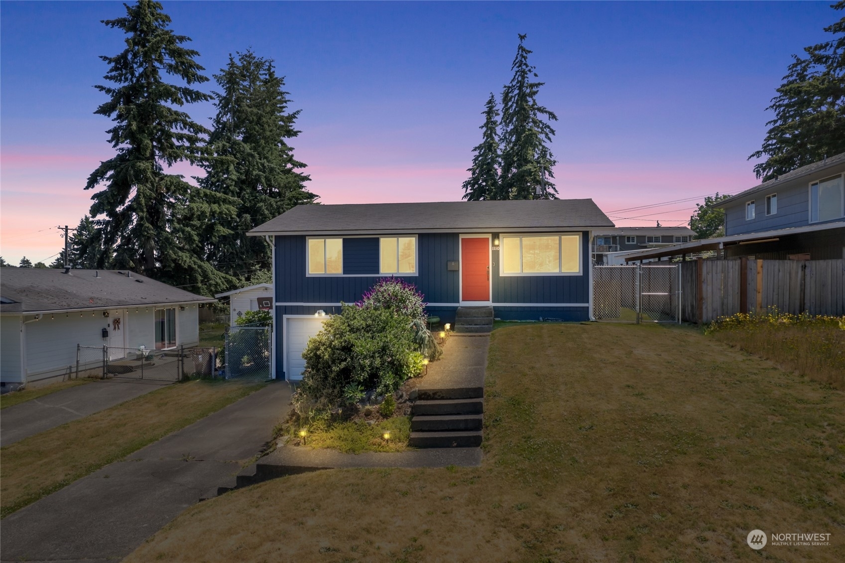 Property Photo:  1110 E 51st Street S  WA 98404 