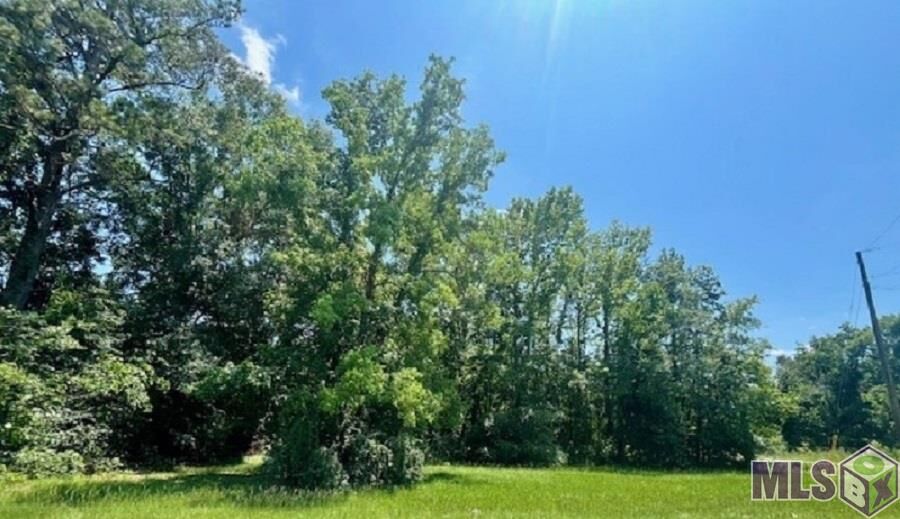Property Photo: Lot 50 Hillcrest Dr LA 70791