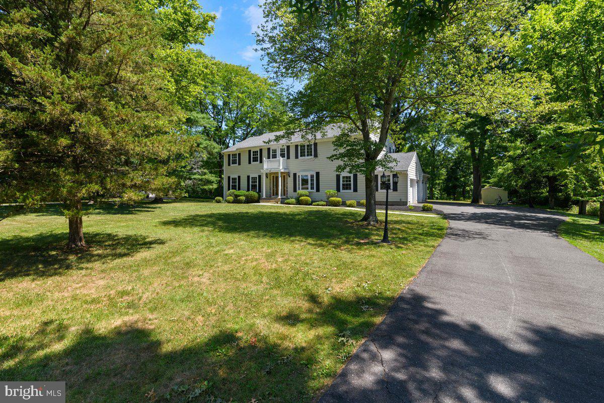 Property Photo:  45 Whippoorwill Way  NJ 08502 