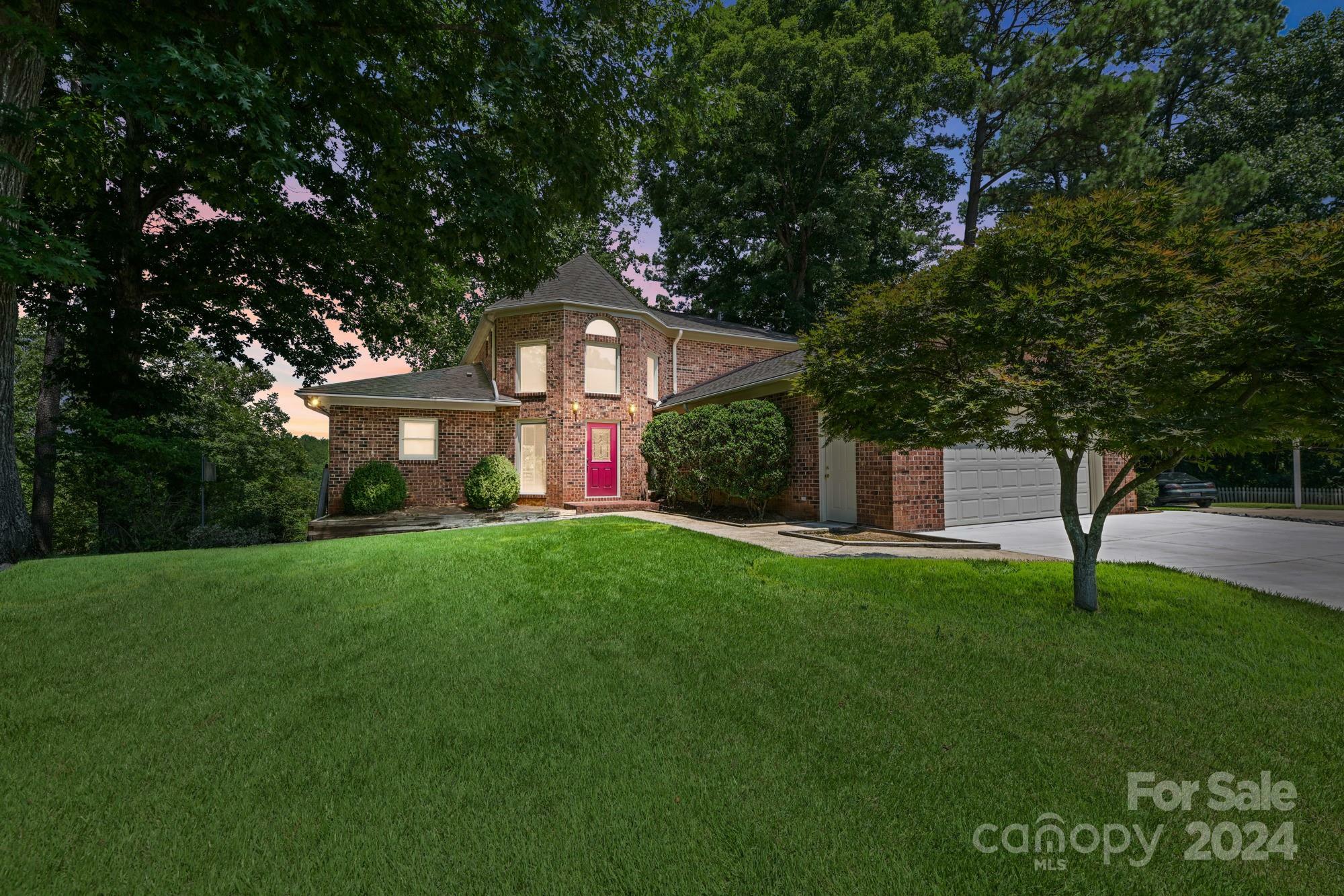 12041 Spinnaker Drive  Fort Mill SC 29708 photo