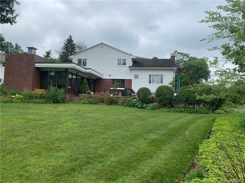 Property Photo:  181 Finmor Drive  NY 10607 