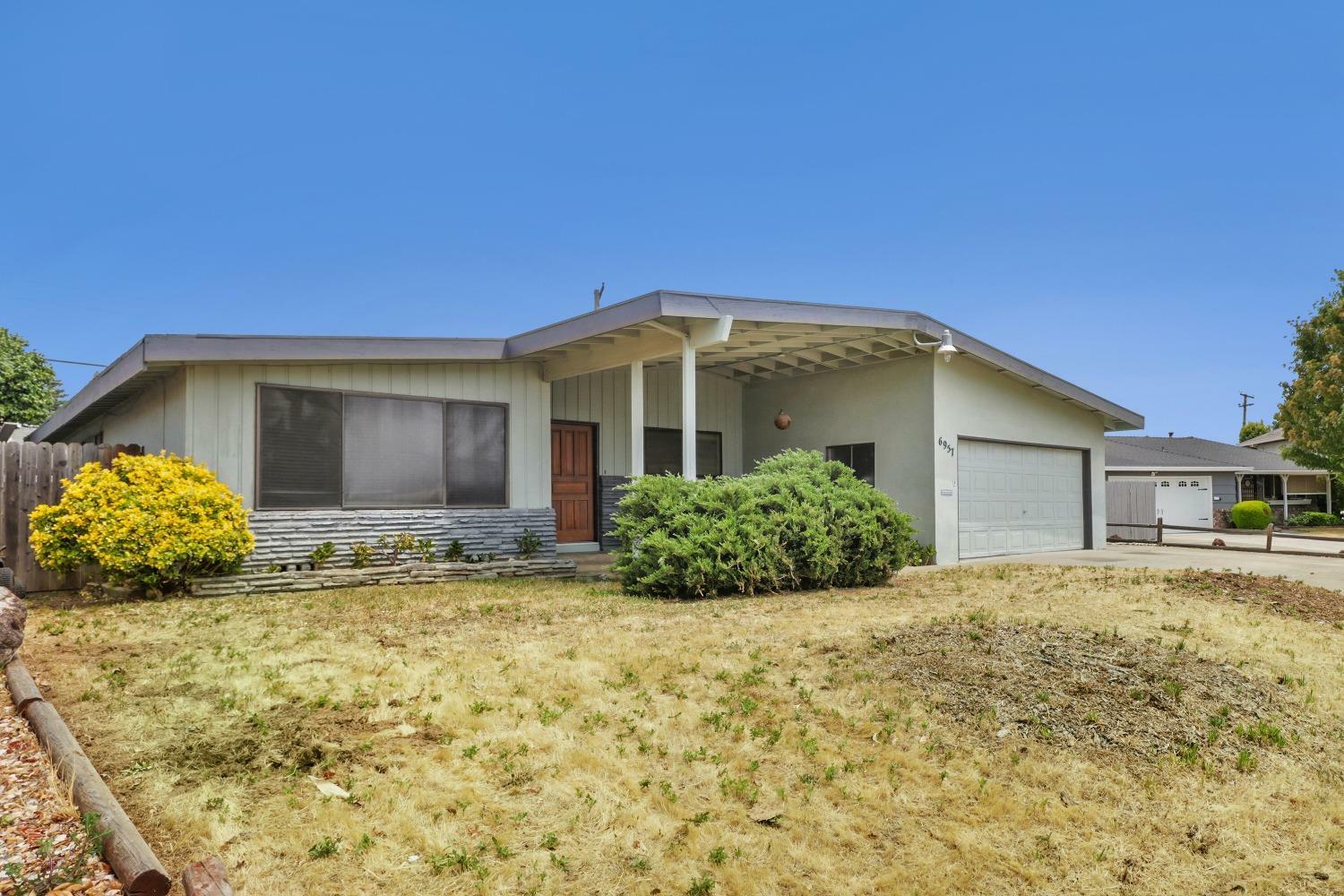 Property Photo:  6957 McQuillan Circle  CA 95820 