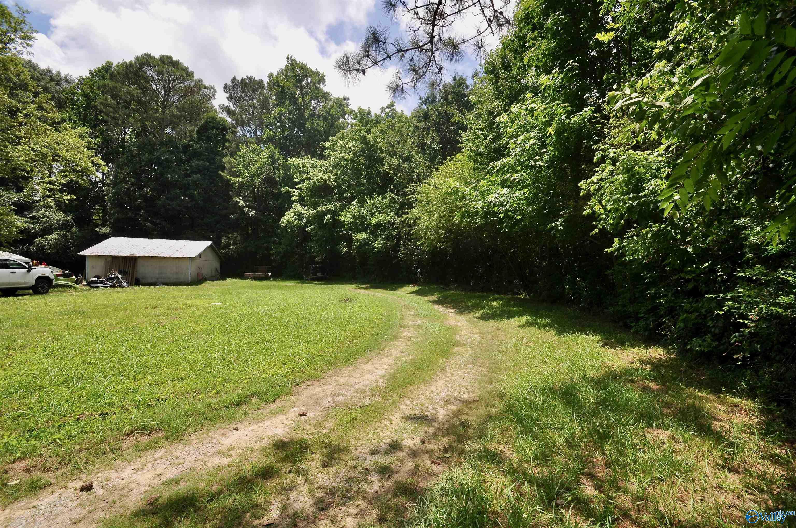 Property Photo:  10069 Alabama Highway 69  AL 35019 