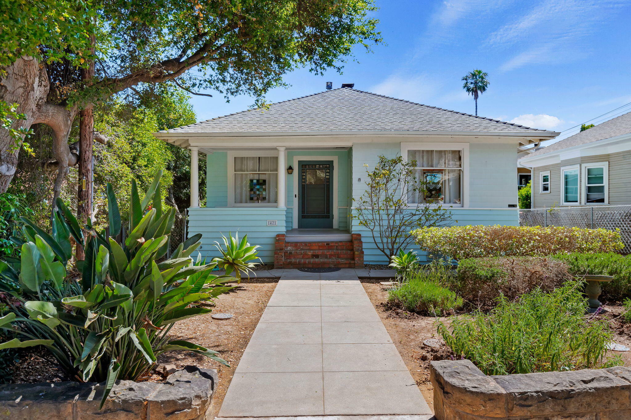 Property Photo:  1421 Bath Street  CA 93101 