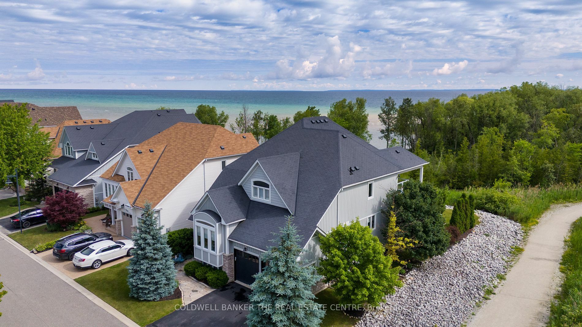 77 Waterview Rd  Wasaga Beach ON L9Z 0E9 photo