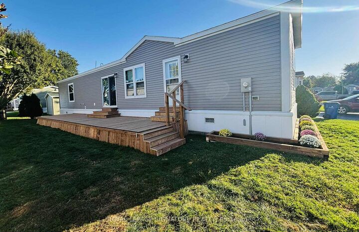 142 Regency Drive — photo 1