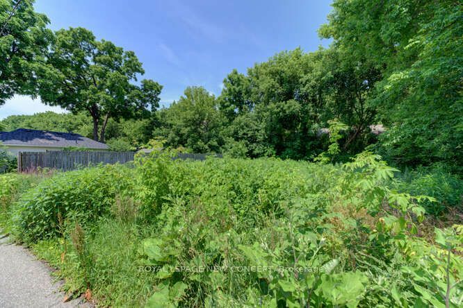 Photo de la propriété:  38 Brock Lane  ON N3S 4Y6 