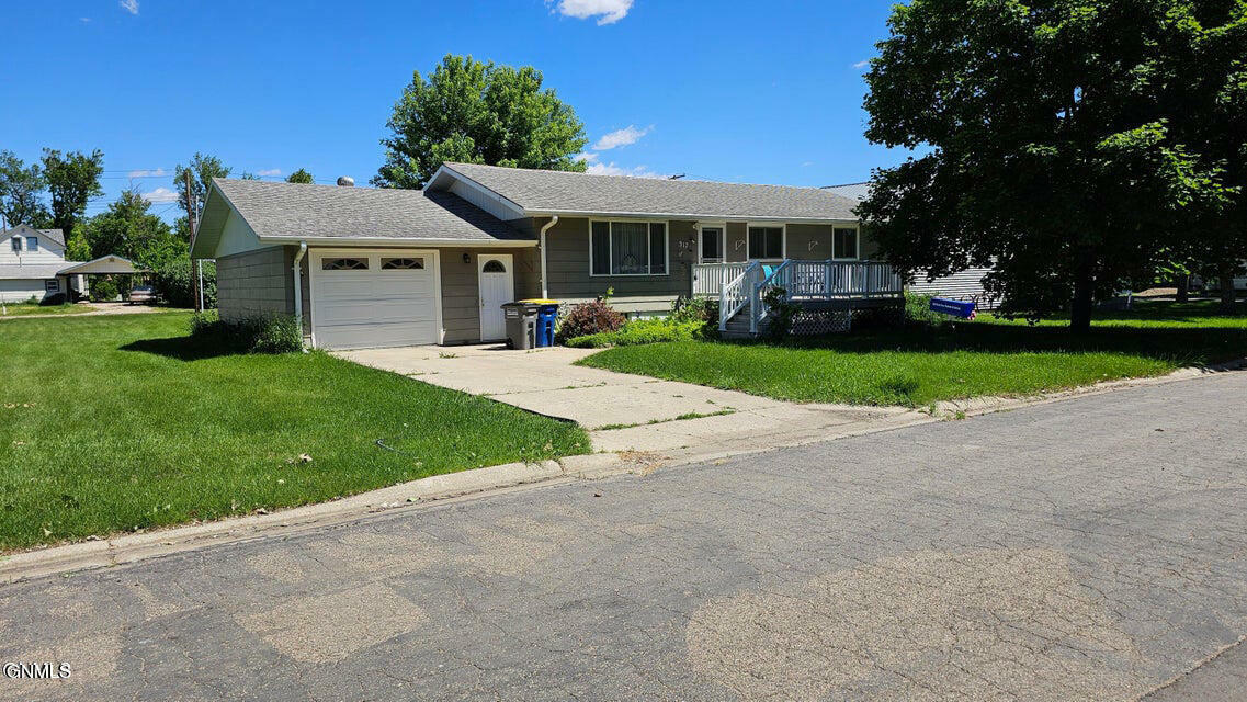 Property Photo:  317 4th Street S  ND 58436 