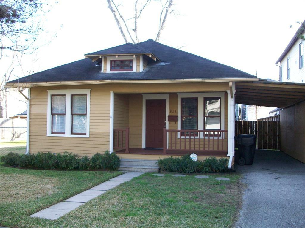 Property Photo:  824 E 25th St  TX 77009 