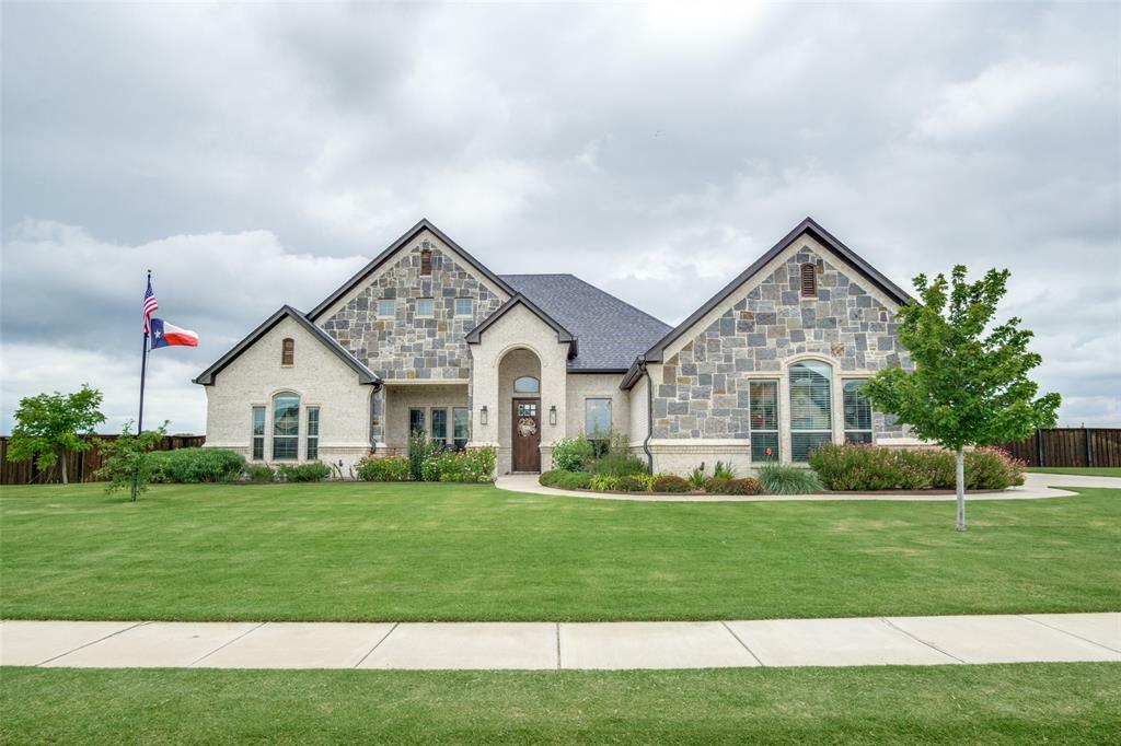 Property Photo:  2124 Vanderbilt Drive  TX 76088 