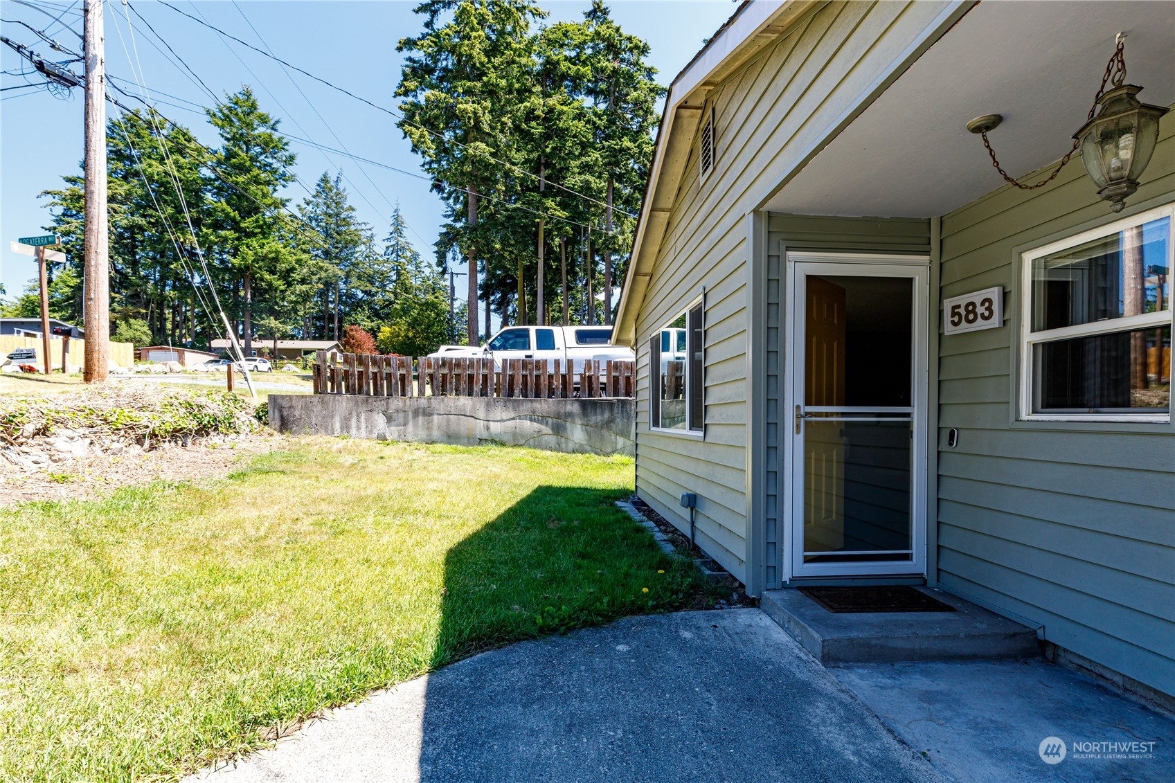 Property Photo:  583 Salal Street  WA 98277 