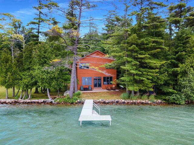 Property Photo: 7276 Williams Court MI 49629