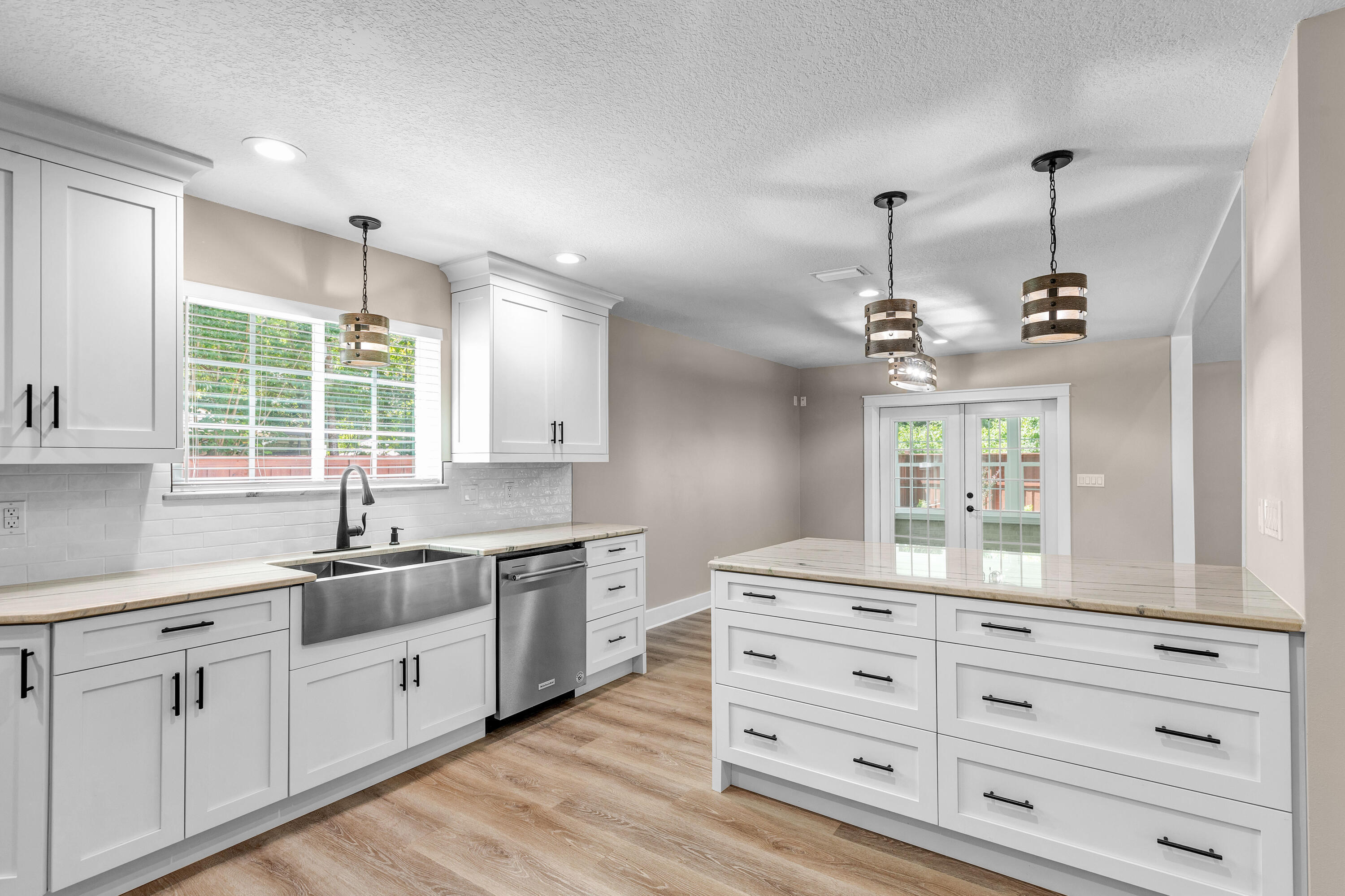 Property Photo:  343 Oaklake Lane  FL 32578 