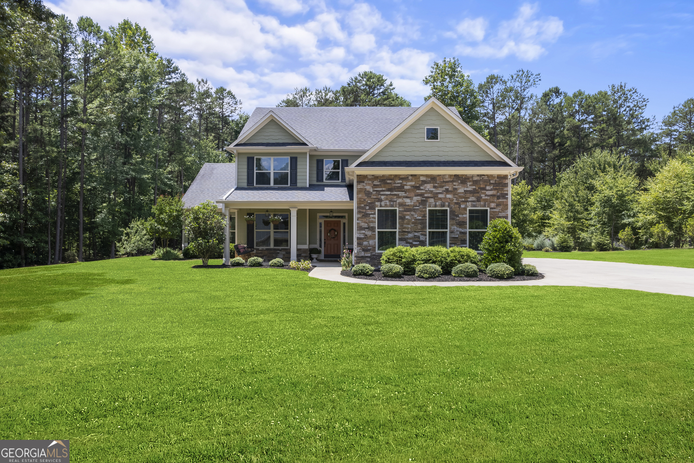 Property Photo:  372 Abbington Way  GA 30523 