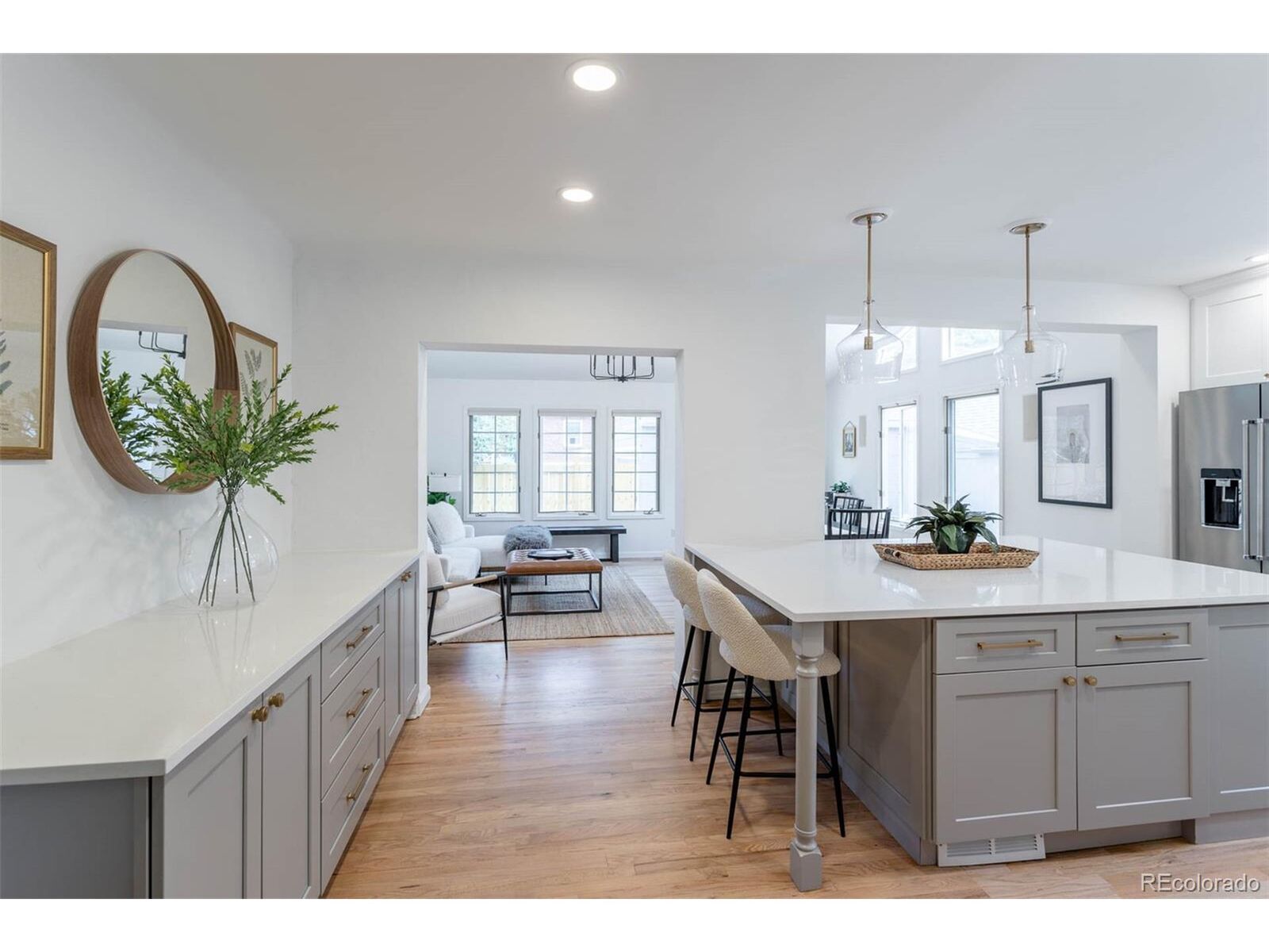 Property Photo: 888 S Josephine St CO 80209