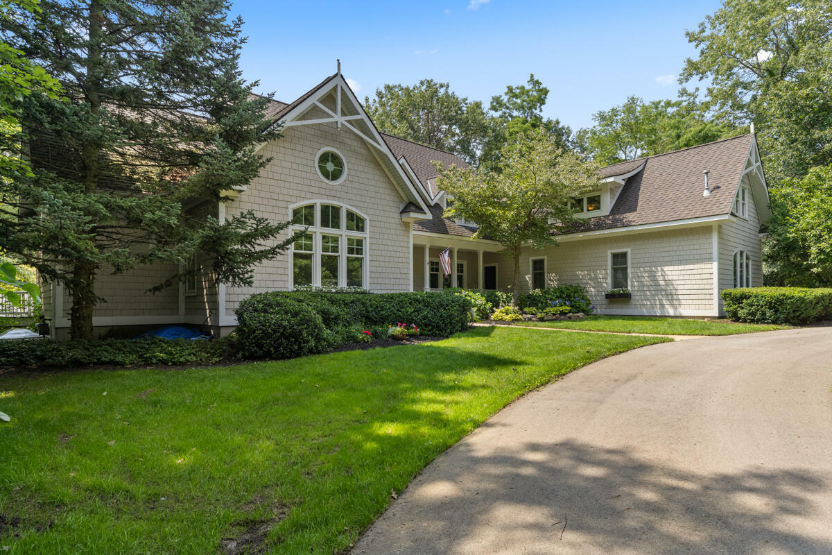 Property Photo:  6352 Ryan Ridge Drive  MI 49423 