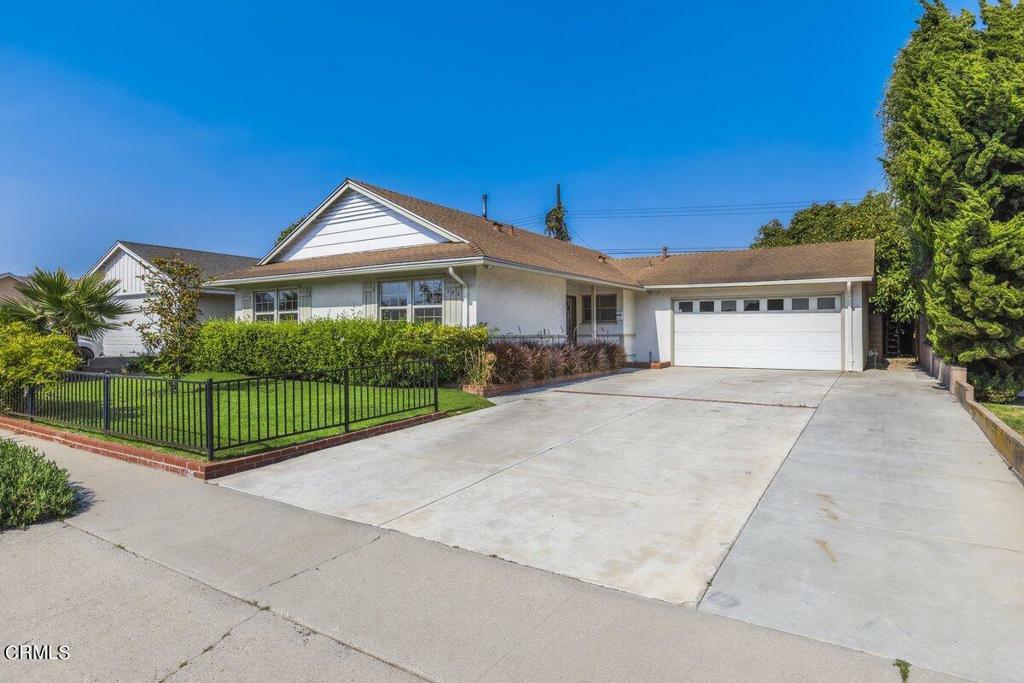 Property Photo:  396 S Brookshire Avenue  CA 93003 