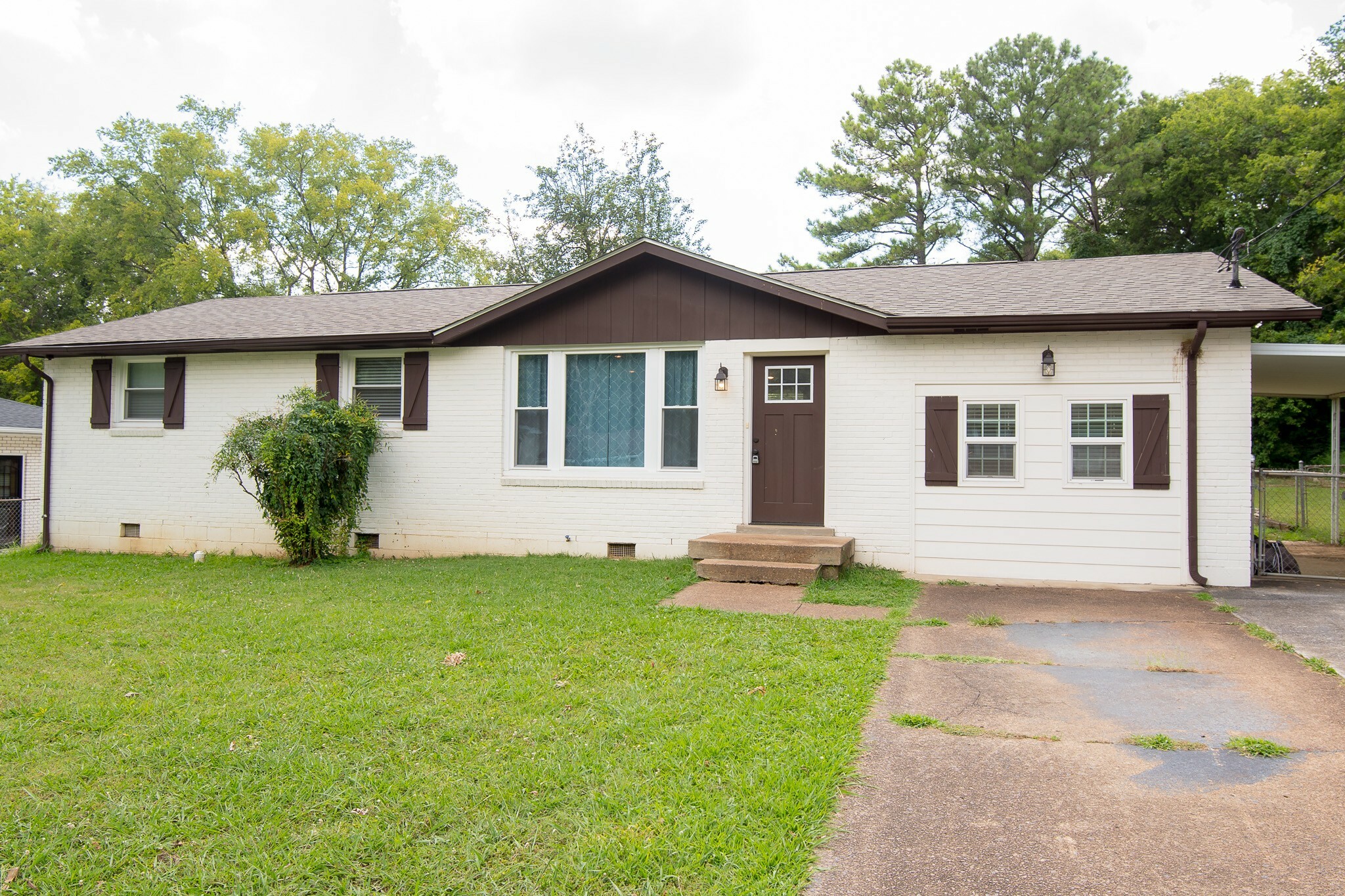 Property Photo:  3309 Eaglewood Ln  TN 37207 