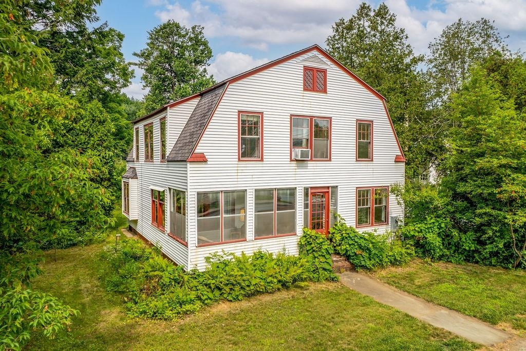 Property Photo:  1874 Hartford Avenue  VT 05001 