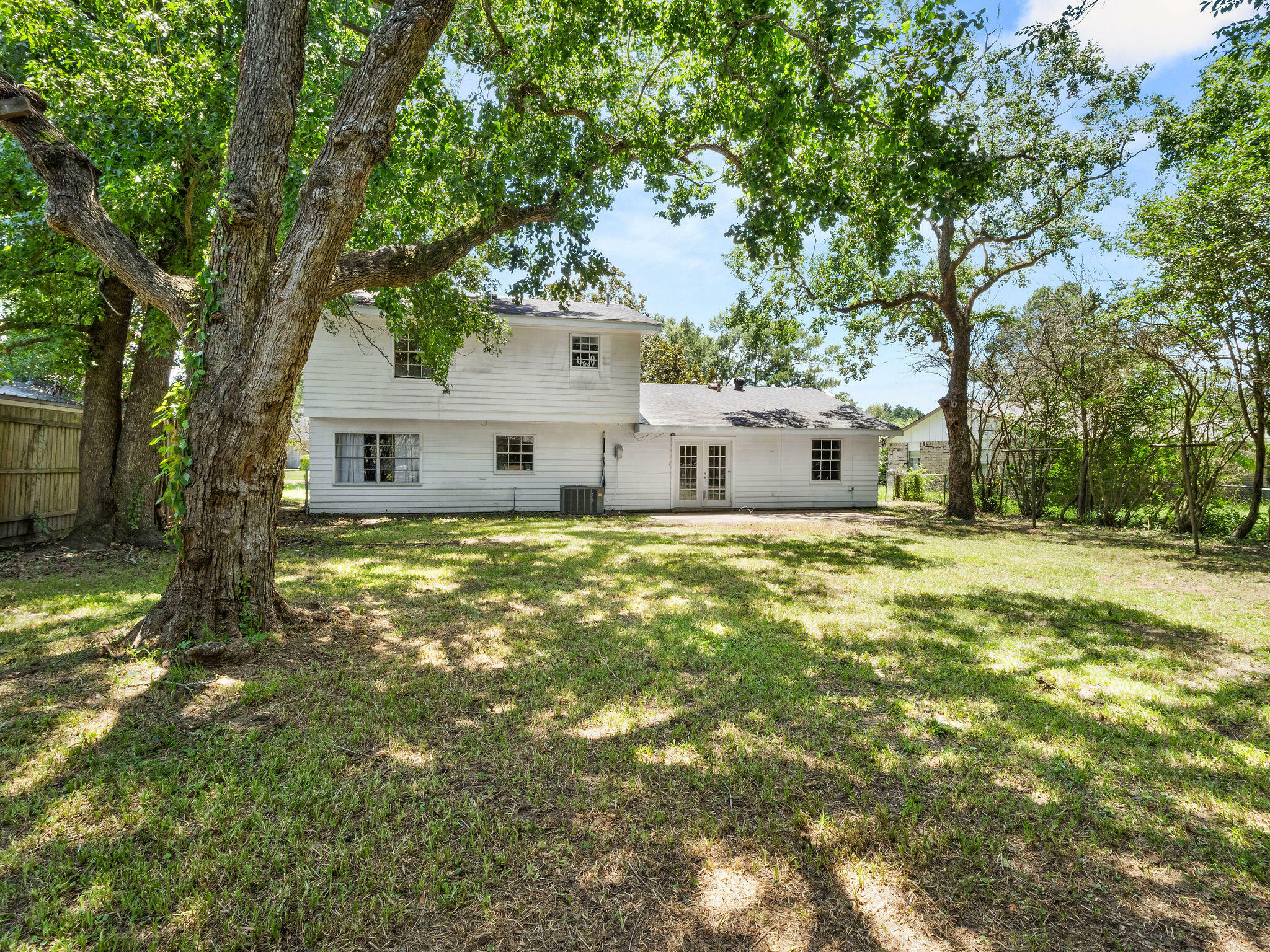 Property Photo:  906 Greenbriar St  LA 70634 