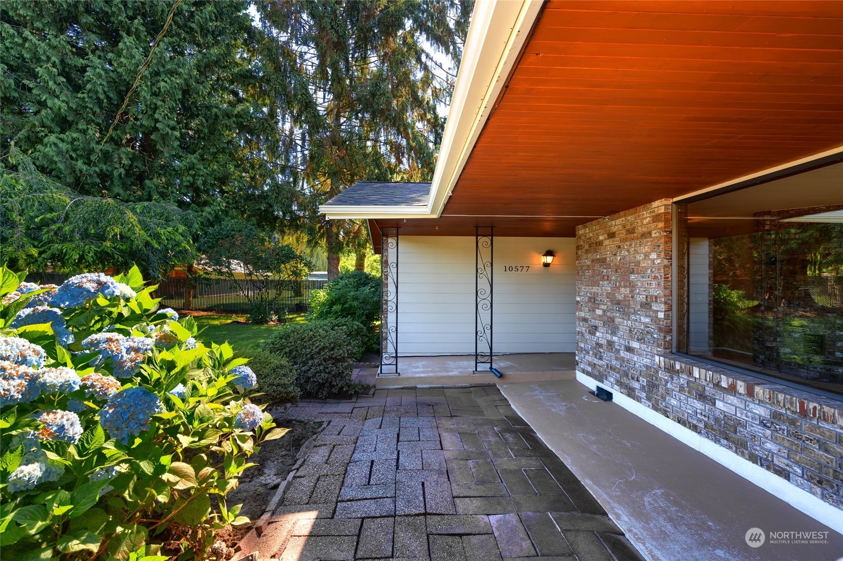 Property Photo:  10577 Vista View Drive  WA 98284 