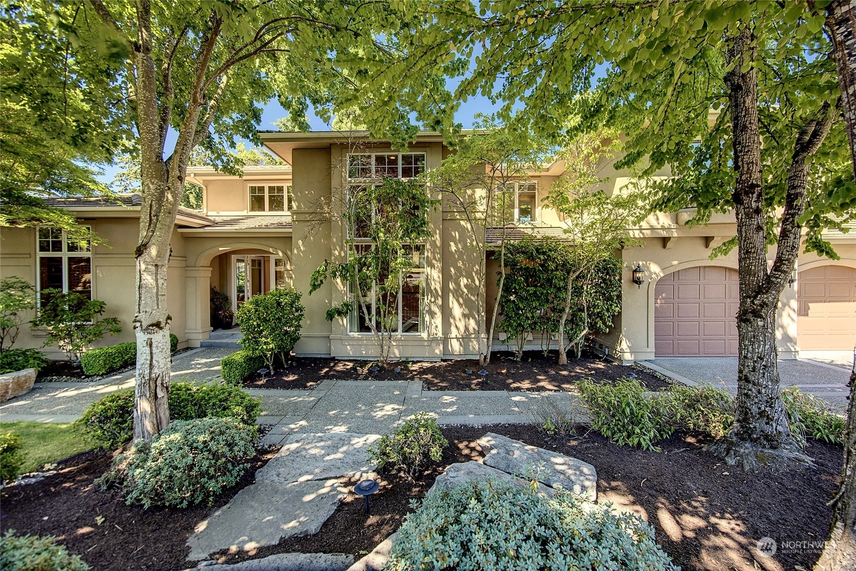 Property Photo: 2921 98th Avenue NE WA 98004