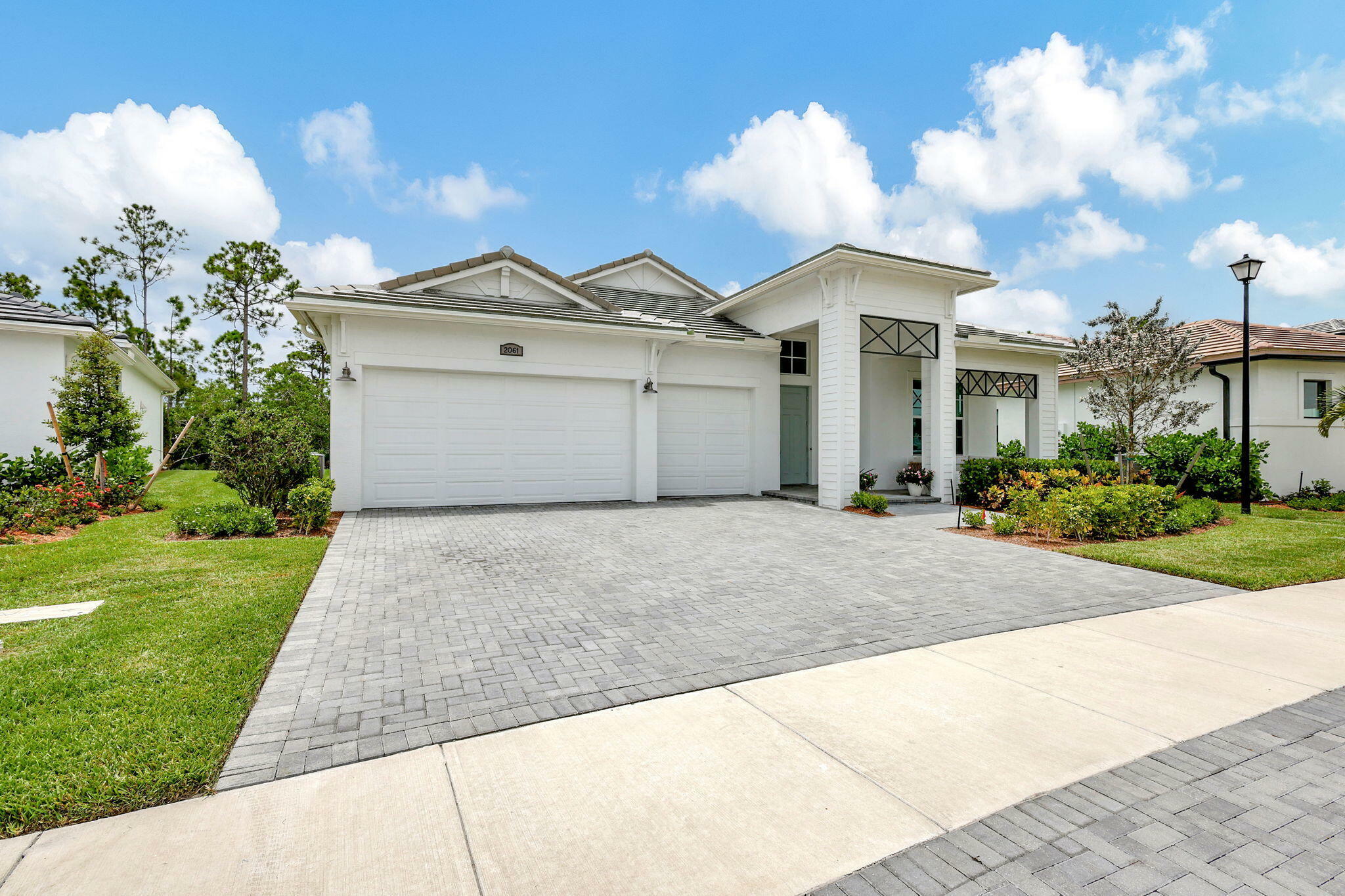 Property Photo:  2061 SE Mosaic Boulevard  FL 34984 