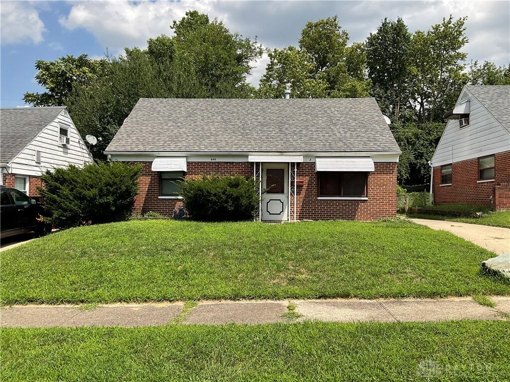 Property Photo: 844 Alverno Avenue OH 45410