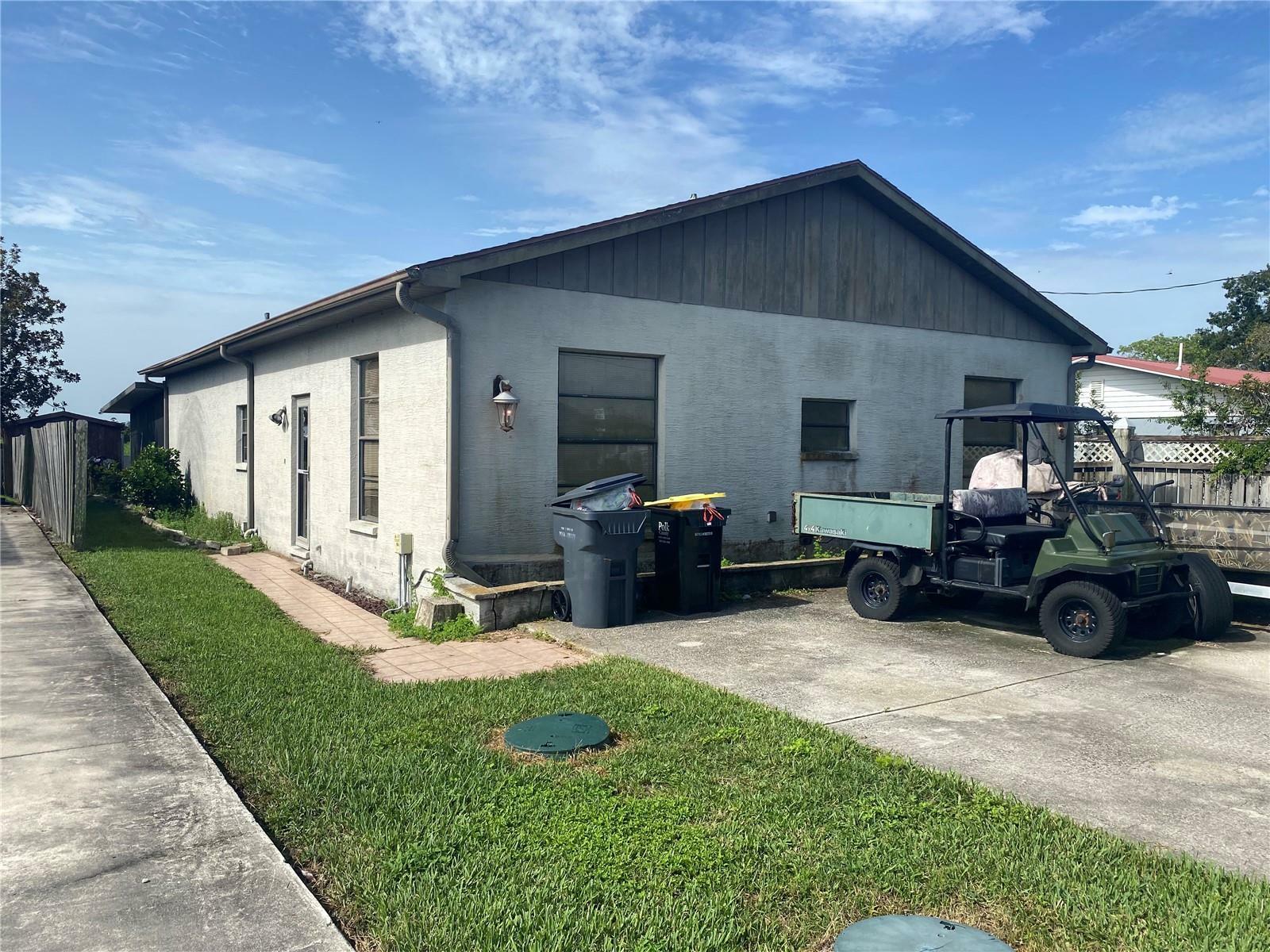 Property Photo:  1842 Shady Lane Drive  FL 33898 