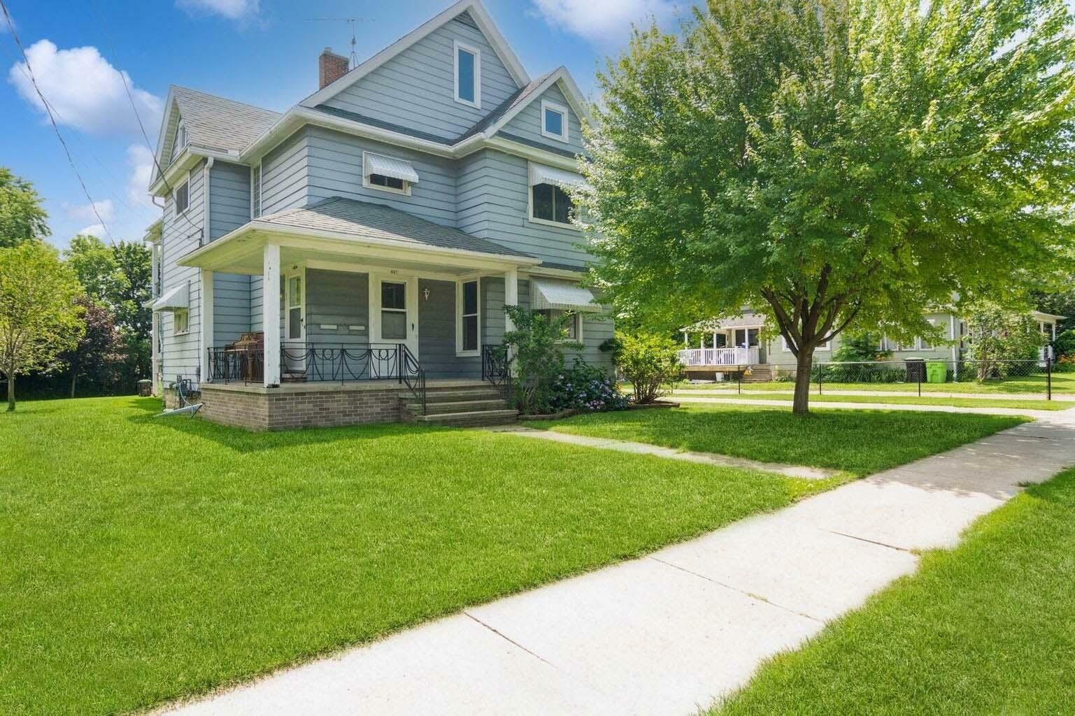 Property Photo:  427 Madison St  WI 53916 